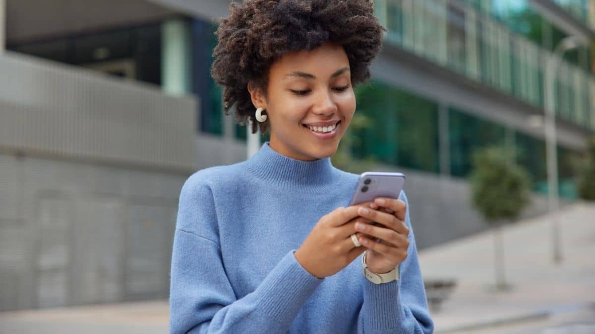 How To Seduce A Libra Man Over Text